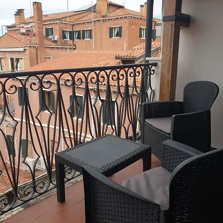 Residenza Tiziana Venezia Διαμέρισμα Εξωτερικό φωτογραφία