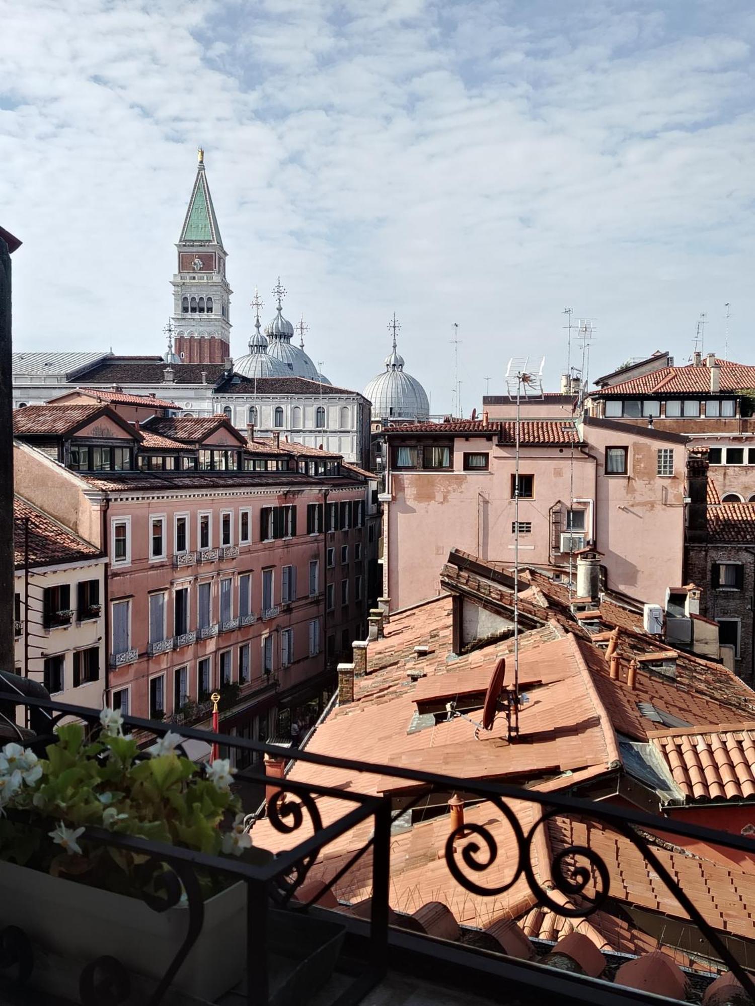 Residenza Tiziana Venezia Διαμέρισμα Εξωτερικό φωτογραφία